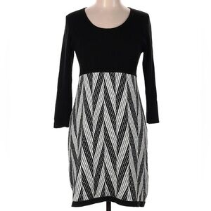NWT Metaphor Black and white‎ sweater dress